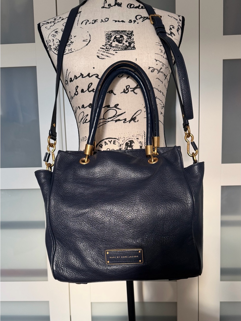 Marc by Marc Jacobs Bentley Navy Pebbled 100% Leather with Gold Hardware tote